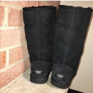 Tall black UGGS